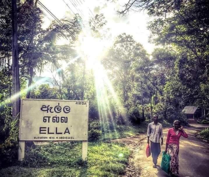 The 1964 Holiday Bungalow Ella Bagian luar foto