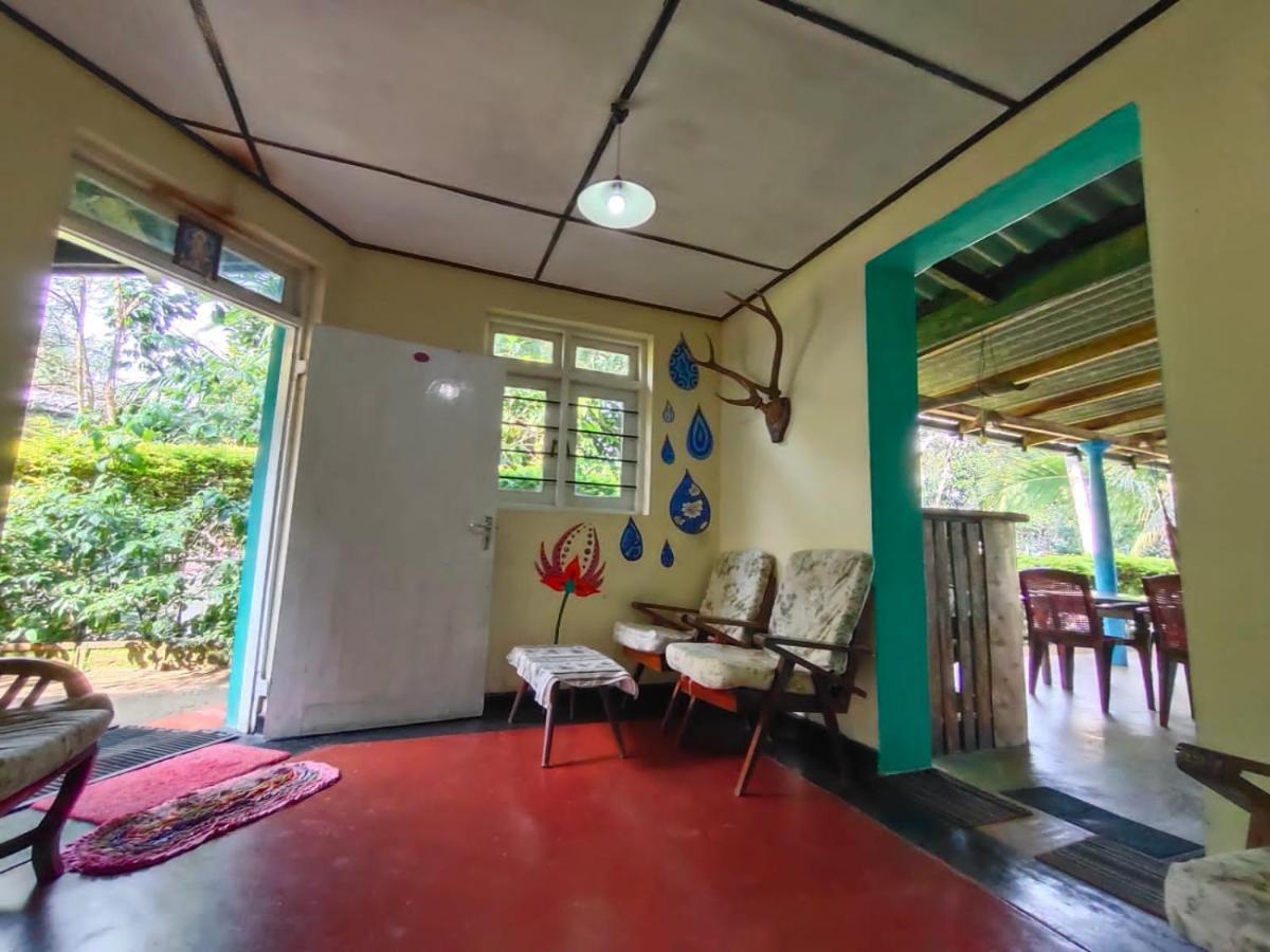 The 1964 Holiday Bungalow Ella Bagian luar foto