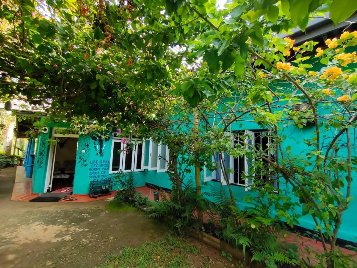The 1964 Holiday Bungalow Ella Bagian luar foto